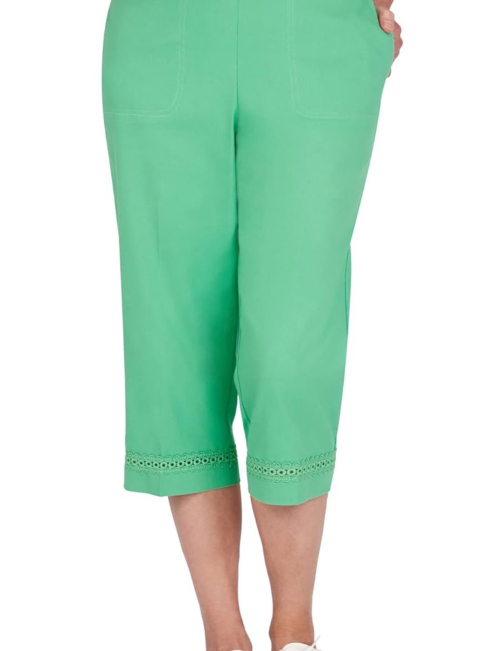 Cropped Eyelet Hem Twill Regular Fit Capris in Lime Size 18